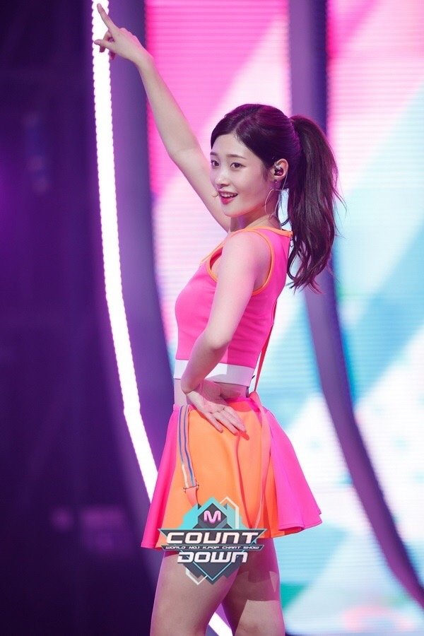오늘도 채연한 하루 tweet media
