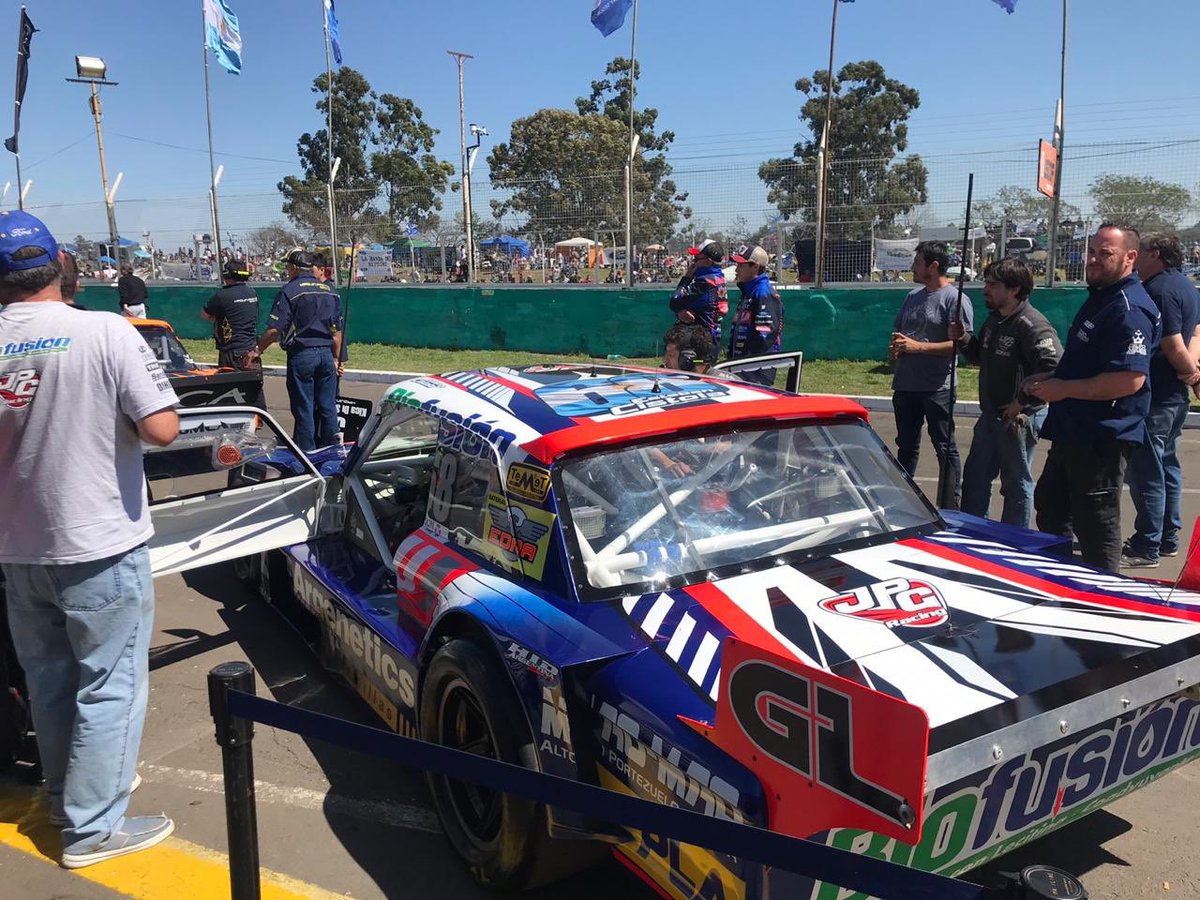 ecistola's tweet photo. Preparándonos para salir a correr la final número 12 del año‼️
#Paraná
#TCPista @actcargentina
#JPGRacing @equipojpgracing
#Final
#VamosConTodo
#CopaDePlata
#PlayOff
#SMComunicaciones 🏁🚀🚀🚀 https://t.co/fYwS2gRJ6m