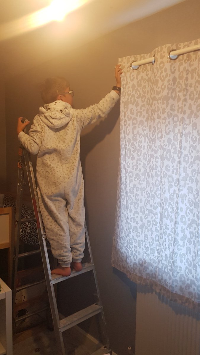 caroline hardie tweet media