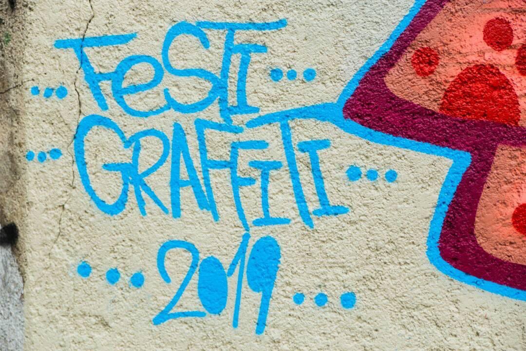 PunchRaj's tweet photo. Mèsi ak tout estaf @Festigraffiti 2019 la, kite envite @PunchRaj vin kolabore nan katriyèm edisyon festival la. 
Kolaborasyon yo ap pousuiv ak tout moun ki nan sektè pa nou. 
#ArtContemporain #ArtsUrbains #Muralisme #HipHop #Rap #StreetArt #PunchRap #FestivalGraffiti2019 https://t.co/hImTeuEiQW