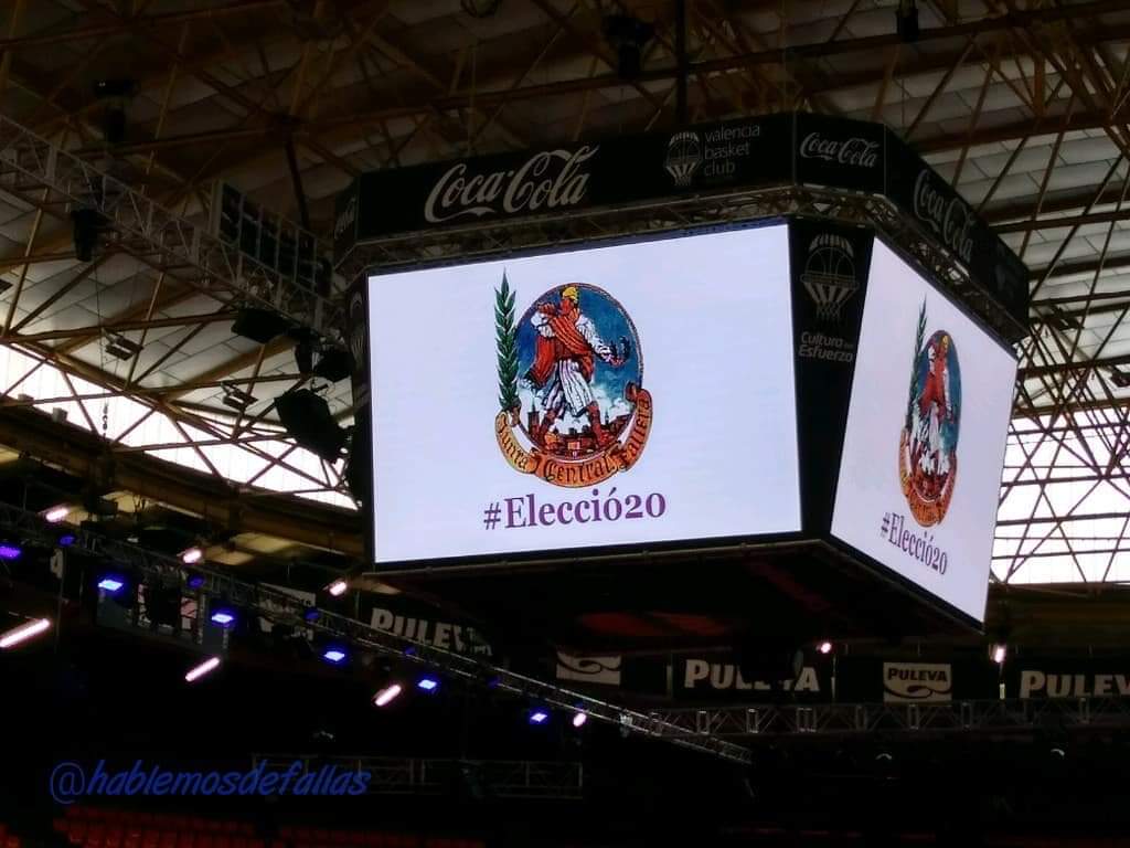 FallaSerra's tweet photo. En representación de la Asociación y apoyando a todas las candidatas hemos querido cumplir con la tradición y estar presentes https://t.co/cIfDL2Nr6D