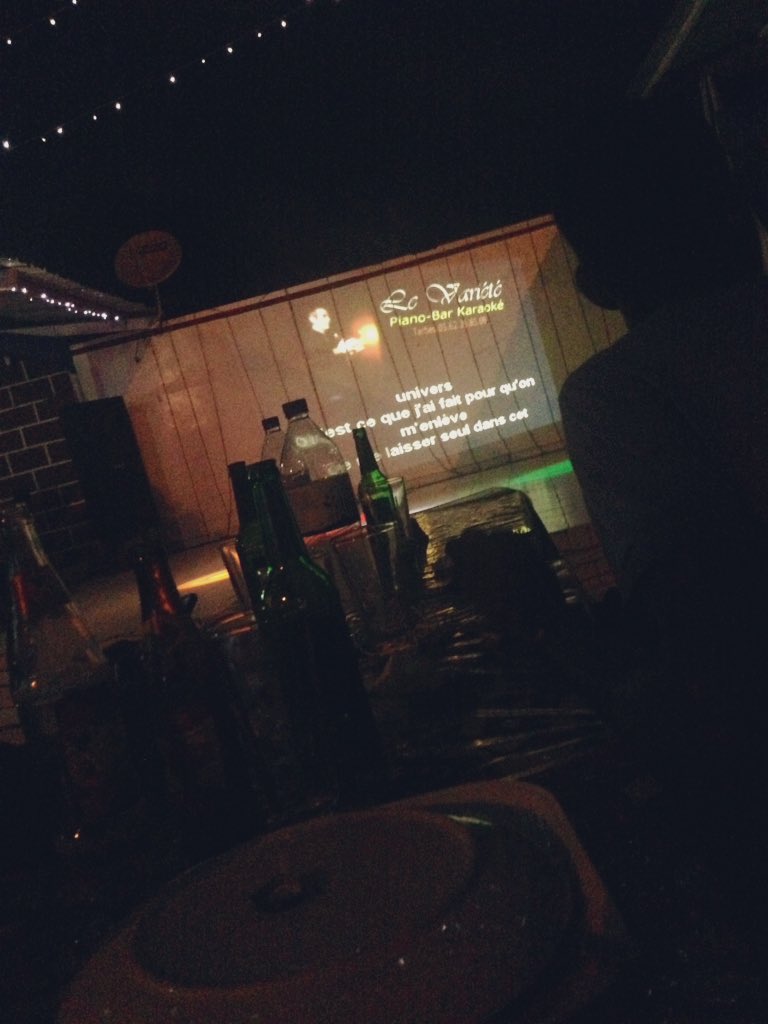 yba_jesux's tweet photo. #Convivia vibes #Karaoke tempo j'espère que vous avez passé un bon Samedi night hier. Si non moi j'ai pas kèrè hein 😎 merci ❤️@KellyIfa @KenAdoteG_A #TgTwittos https://t.co/VQvDozUI0x