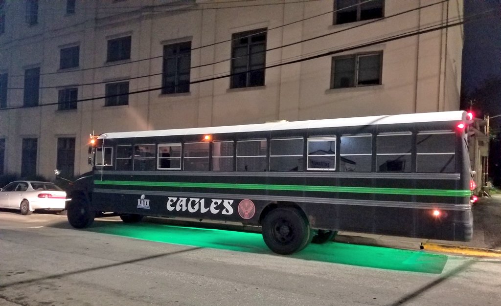 ConshyBakery's tweet photo. Tailgaters loading up! #gameday #FlyEaglesFly #Birdbus #Eagles #GoBirds https://t.co/OqxCGr2Q3d