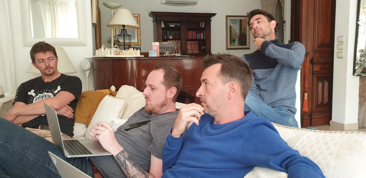 remicorson's tweet photo. La dette technique du kit web du CNRS et les recommandations qui vont bien par @JulioPotier @Alex_Sadowski @fxbenard et @remicorson - #wpbootcamp https://t.co/5eQaUKdn9F