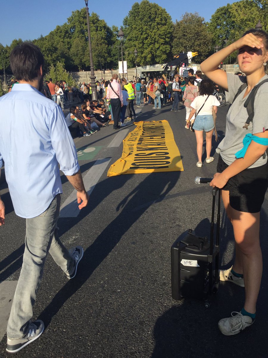 NCDP_France's tweet image. #Démoniaque VS #Démocrates
@franceinfo
@GabrielAttal est une vieille figure du modèle #Patriarcal qui case la #Femme par nature adjointe à l’éducation et l’ #Homme en modèle de force de #Travail aux injonctions d’absences et d’effacements #VasChercherTonPère

#PMAetGPA ou #Rien .