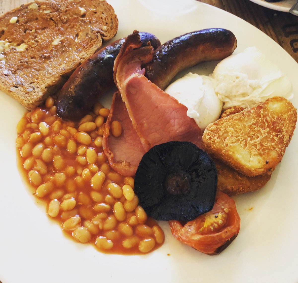 The Boars - what a lovely place for breakfast, free toast &amp; jams on the bar is a nice little touch 🥓🍳🍅 #breakfast #weekend #yum