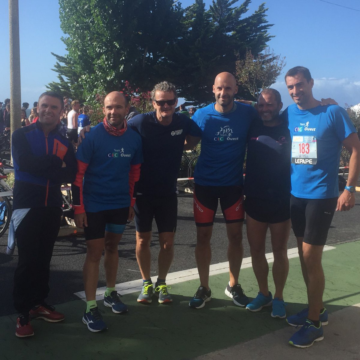 LMetral44's tweet photo. Après le tri relais hier, les éqpes #CICOuest sont à nouveau présentes sur les épreuves individuelles S et M @TriatAudencia #LaBaule. Merci pour leur bel engagement et merci aux étudiants @audencia et @HerveDelaunay pour ce formidable evnmt ! https://t.co/4mo0UYmyWD