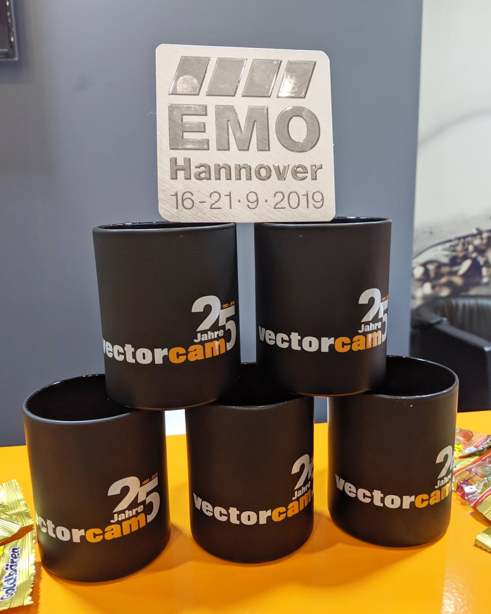 vectorcam_GmbH's tweet photo. @EMO_HANNOVER , es war wie immer ein Fest!!! Danke für die tolle Messe, wir hatten viel Spaß 🥳 Bis zum nächsten Mal 👋🏼😊 #vectorcam #cadcam https://t.co/vhRCAQjTcl