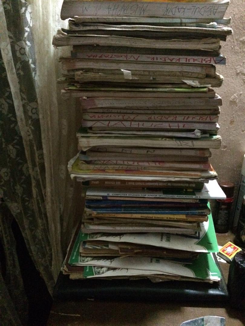 SuaversLead's tweet photo. Tomorrow in sha Allah our #teamAbuja and #teamkebbi will be distributing the donated books during their outreach to the selected locations. It's not too late to donate learning materials. #KebbiTwitterConnect #abujatwittercommunity #SDGs #GlobalGoals #qualityeducation https://t.co/ykVPM63EMD