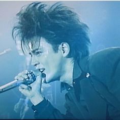 Karelcapek すまんがそのハンサムをしまってくれんかワシには強すぎる 氷室京介 Boowy時代 T Co Bx4rhwryyd Twitter Karelcapek すまんがそのハンサムをしまってくれんかワシには強すぎる 氷室京介 Boowy時代 T Co Bx4rhwryyd Twitter