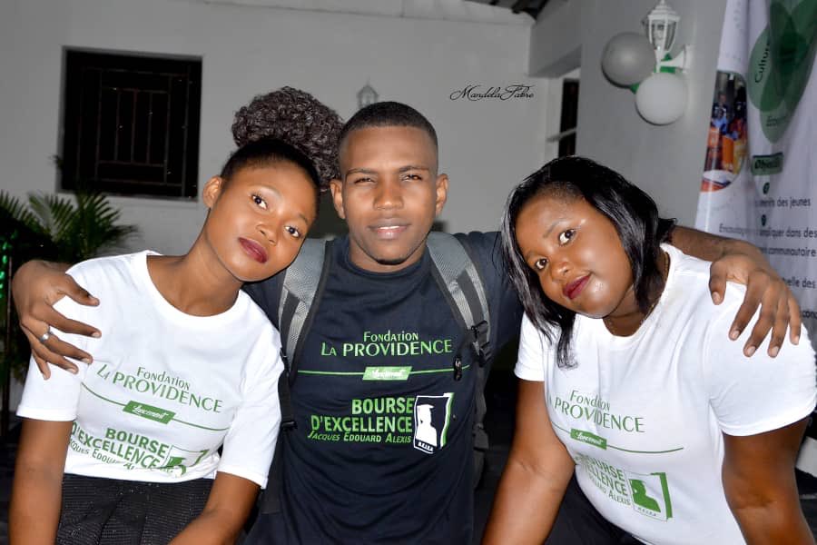 Conception graphique pour maillot quelque soit l’événement : festival, birthday, King&amp;Queen, Team etc