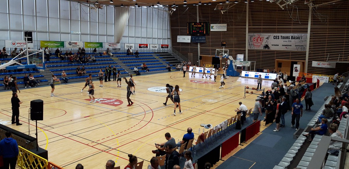 basketlfb's tweet photo. #PreOpenLFB 2019 #IndreEtLoire A 14h, début du match pour la 3ème place à #Tours entre @DeferlantesNRB et @LBB_HN. Suivez le match en livestats 📈 ➡️ https://t.co/i23YMdCgjH https://t.co/uJiADlIv8p
