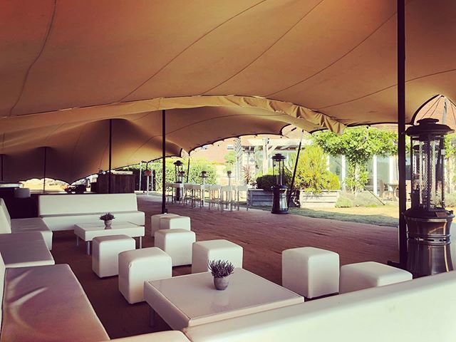 HurlinghamTents's tweet photo. Summer continues at this glorious 50th birthday party 🎉 Happy Birthday Michael! @hurlingham_tents #events #summer #henleyonthames #birthday #50 #celebrations https://t.co/SXSaEXw012 https://t.co/2lOnW17cyK
