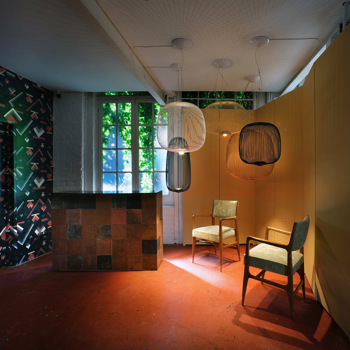 Last day to see METAPHYSICA, an immersive journey to experience Foscarini’s design from a different perspective.
See light as you have never seen it before.
Don’t miss it.
<a href="/foscarinilamps/">Foscarini</a> #oneroomgallery  #ldf19 #ldf2019 #londondesignfestival #londondesignweek