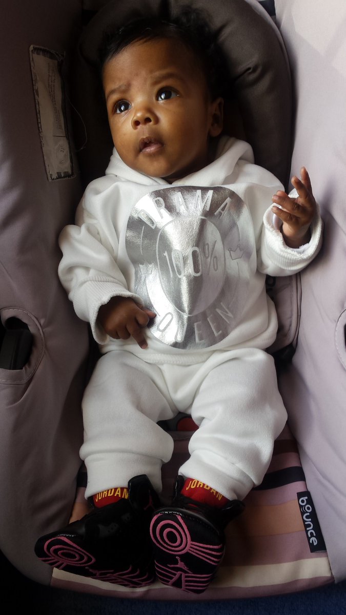 djkurtbusch's tweet photo. It's chilly outside so I am rocking my 100% Drama Queen Tracksuit Tracksuit &amp; Nike Air Jordans #MySundayLook #KeirahNevaehBusch #UnicornPrincess @elianncro @Shield_My_Heart https://t.co/iHF9irX54O