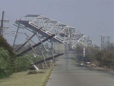 SCEMD's tweet photo. September 22, 1989: The sunrise reveals Hugo's destruction. #Hugo30 https://t.co/26PV68cTHI