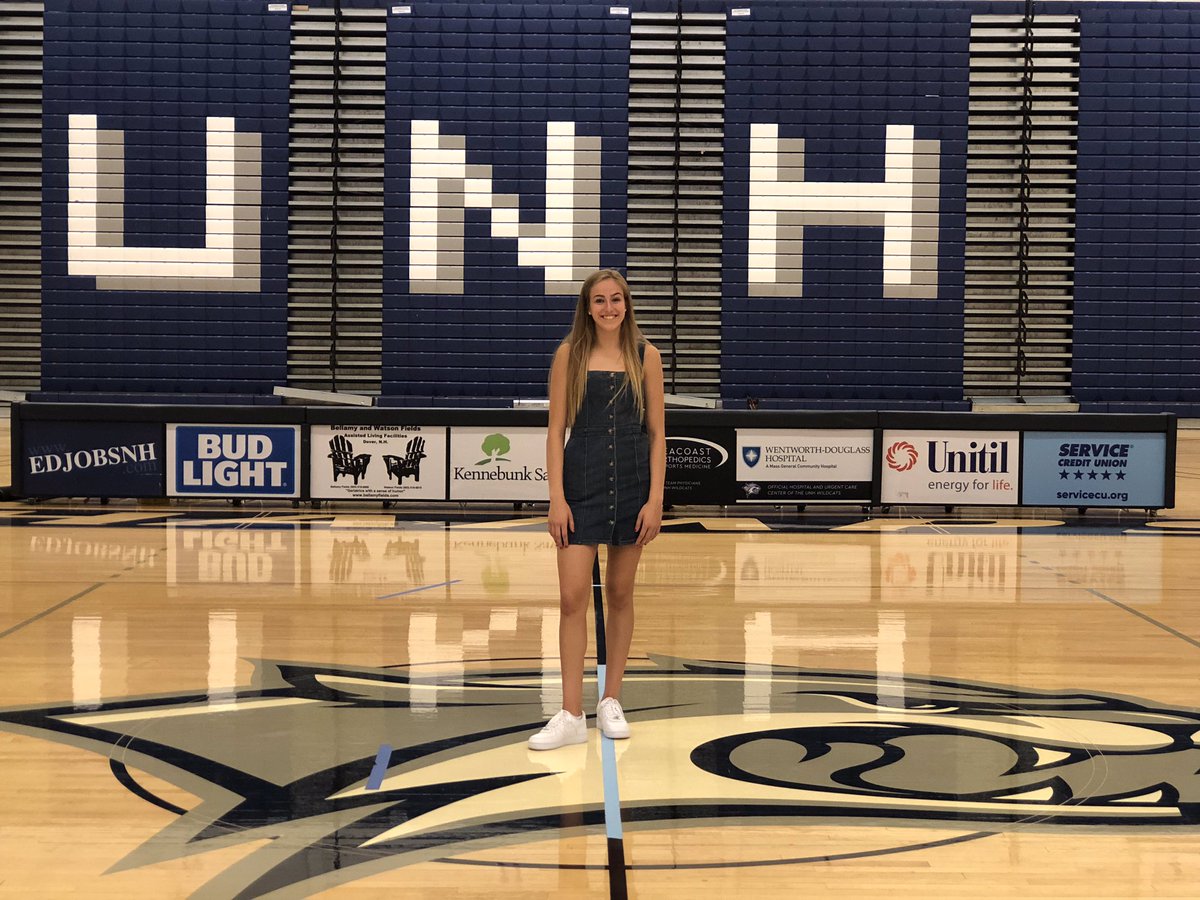 EVOHoops's tweet photo. Great unofficial for visit for Burlington MA 2021 standout Marina Callahan @M14callahan to University of New Hampshire @UNHWildcats @UNHHoops @NEC_WBB @SelectEventsGB @NEGRecruiting @InsiderExposure @3Stripewbb @Burlingtonhoop @BHS_GBB #evolutionmade #familyon3 #GoUNH https://t.co/OebVOtSFxH