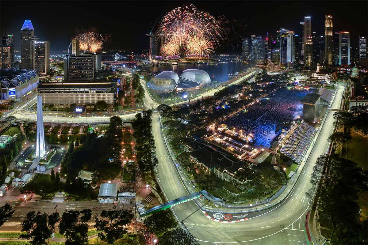 SpartnerAgency's tweet photo. The @F1NightRace is always a special moment in the @F1 season. 

Demanding urban layout and night racing, here are the 2 ingredients that make this race in the city state so exciting! 

Proud to be able to play our part in this incredible show. #SingaporeGP https://t.co/GxFWKOCOGI