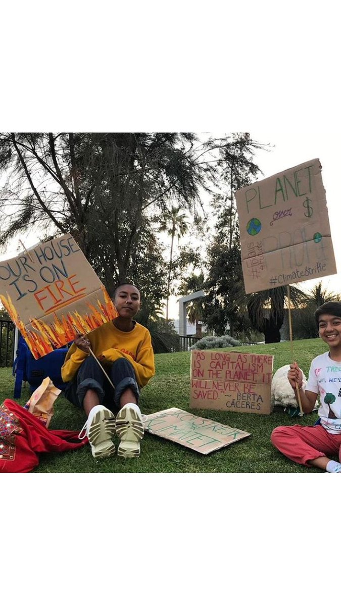 j4lebi's tweet photo. my lil sibs are better than yrs #trainedthemwell #FridaysForFuture https://t.co/N2hJcVFUS7