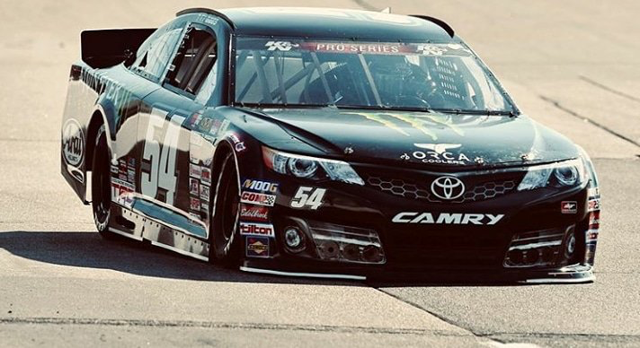 HalMartinRacing's tweet photo. 2 weeks. 2 wins. This week, we took home the 🏁 in the @NASCARHomeTrack K&amp;N Pro Series East race at @NHMS. @TyGibbs_ drove another incredible race. Everyone on the @DGR_Crosley team put in great work this weekend. Proud to have been part of it! https://t.co/krMtSvFTUi