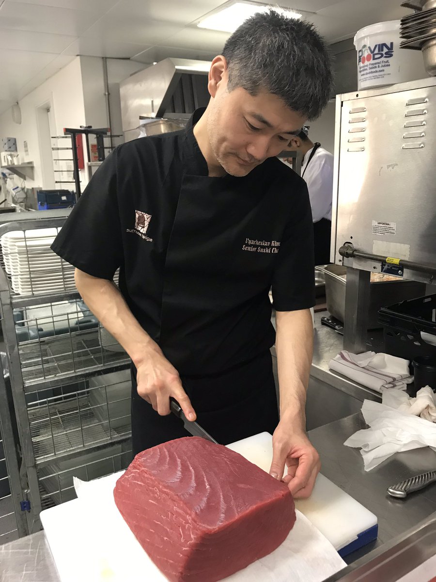 bubski31's tweet image. Today @ChelseaFC catering. We are proud of our self only fresh products @Sumosan_