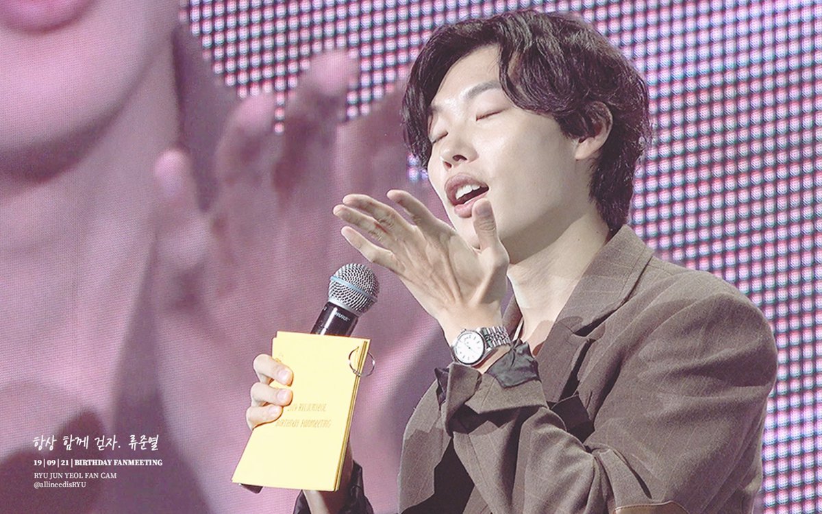 allineedisRYU's tweet photo. 190921 R.J.Y 
BIRTHDAY FANMEETING

네 맞아요 이게 그 유명한 조카뽀뽀 😘 https://t.co/ojeHNk8pZ9