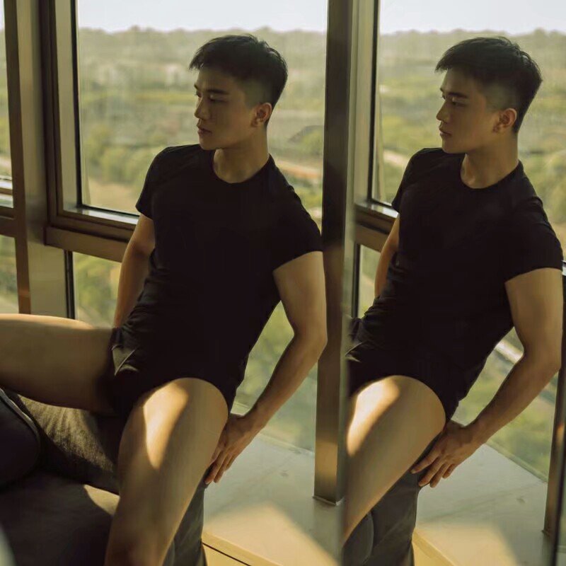 haochen16992411's tweet photo. 看过就知道，这是我喜欢的屁屁😘😘 https://t.co/H91KLYBpk6