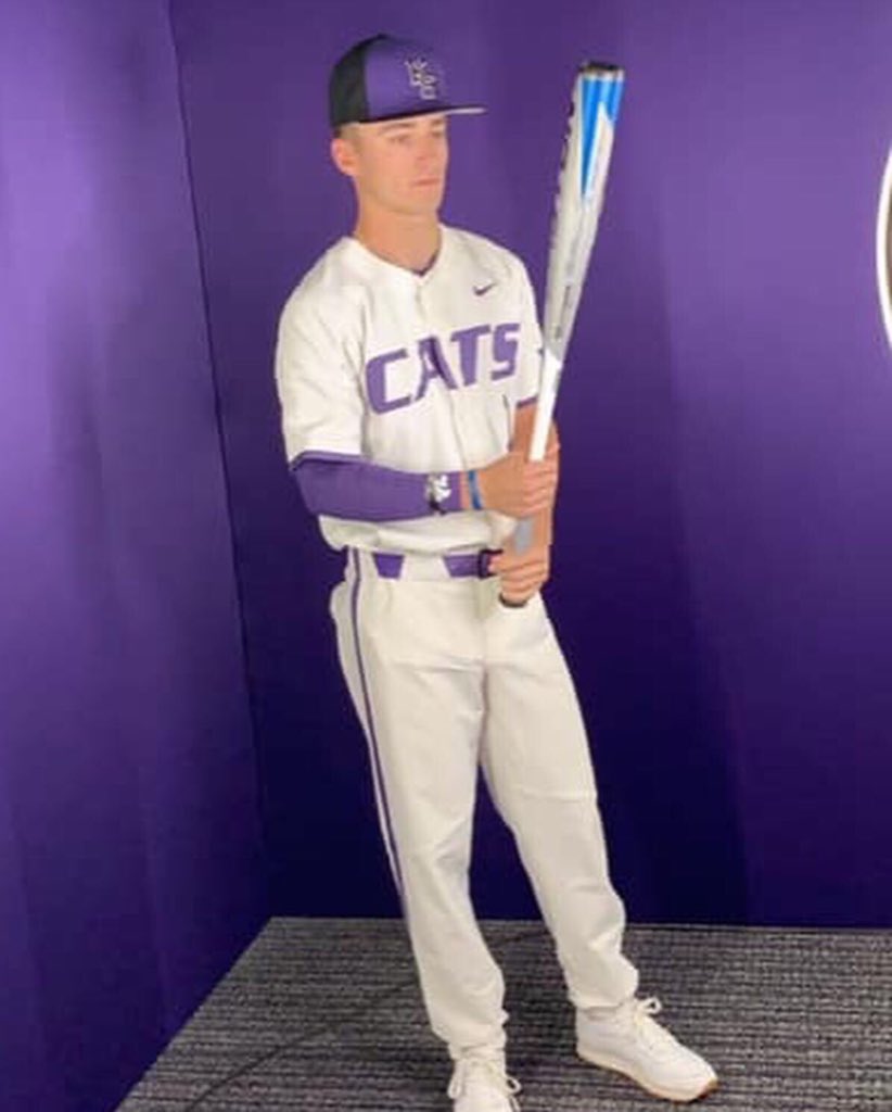 CVerdoorn's tweet photo. HUGE week for two of @ARCSportsPerf baseballers.. @aaronashbyy received award for Minor League pitcher of the Year @brewers AND @dylanhufft signee of @kstatebsb been training with us since 7th grade, took his 60yd from 7.1 ➡️ 6.7 💜💛 congrats gentlemen! #trainARC @CarlyHufft https://t.co/pR333eLaOj