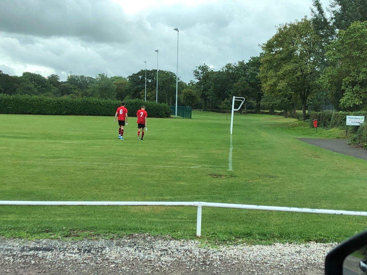 JonBake45257780's tweet photo. Match day vibes for #ThornburyTown U16 vs #AEKBoco . It will be a tight game! 😀🤔😬🔴⚽️ https://t.co/3dBBhPE3xa