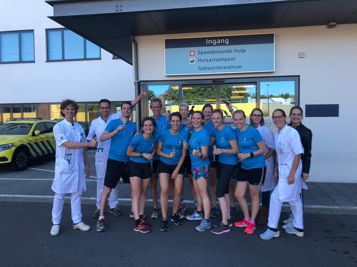 jacquelinedries's tweet photo. JDBAMFIT heeft weer een jaartje de trainingen mogen verzorgen voor de toppers van het SGO TEAM VIECURI VENLO.
Gisteren begon de run van 2019.
Om 8.15 begonnen met verzorgen van een w-up voor het team en erna als deelnemer mee in de estafette run naar Heerlen. 👍🏃‍♂️🚴‍♀️😂✅ https://t.co/mT27d5yL4p