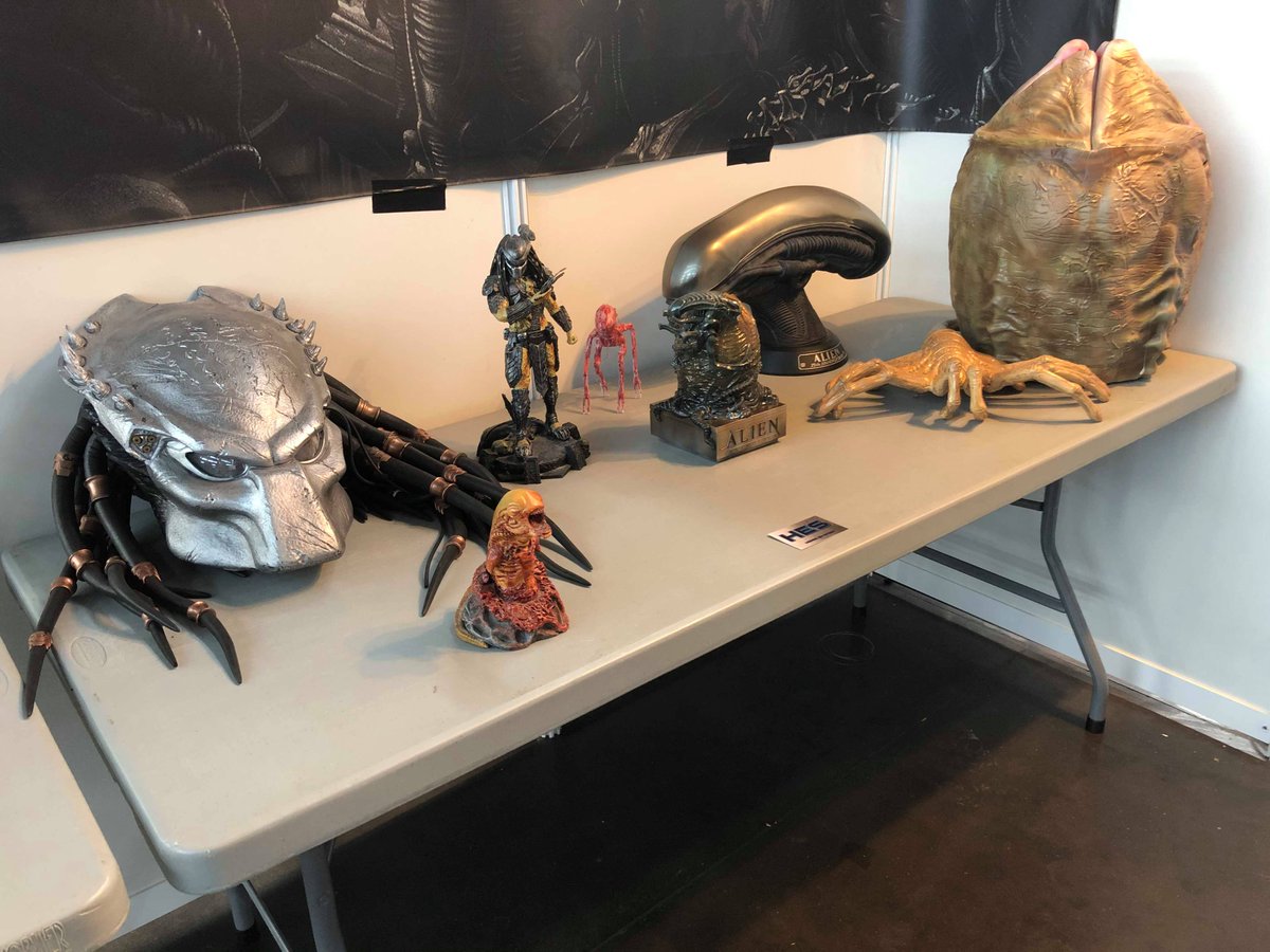 SylvainLK's tweet photo. #TGSLyon #TGS2019 @MichaelShanks @imcorinnemec
Malgré le fait qu'il y est de jolies choses à voir, je trouve que cette TGS est bien pauvre en stands et niveau cosplay cela casse pas 3 pattes à un canard ... Au final déçu !!! https://t.co/HePPWMpJxG