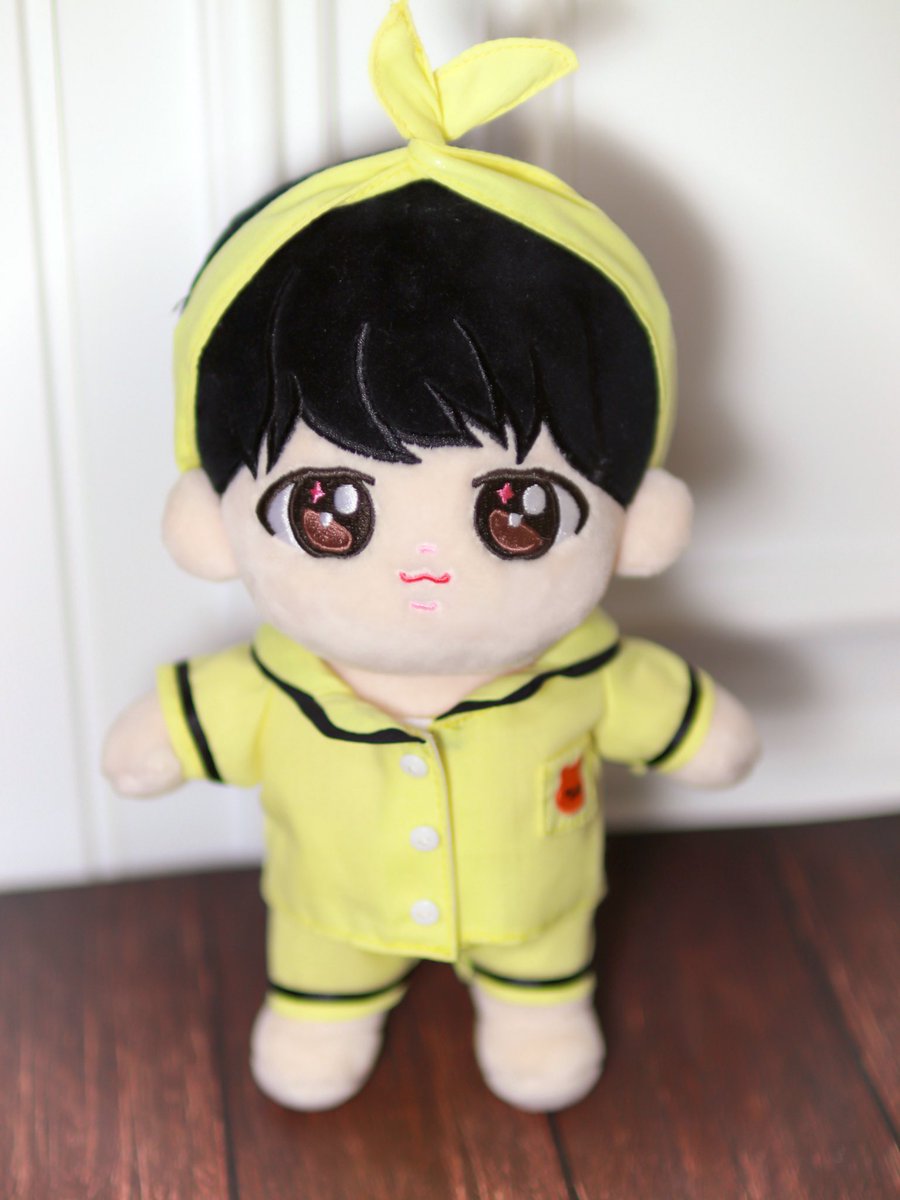 starkookchim's tweet photo. 🌟최종샘플제작이 완료되었습니다. 별찌니와 별쭈니는 1차샘플과 큰 차이없이 제작되었습니다😊 별꾹이와 별침이의 의상은 원단수급문제로 좀더 옅은색상, 얇은 원단으로 변경되었습니다. 해외GO수량이 모두 확인되는대로 발주예정입니다. 궁금하신 점은 메일로 문의 부탁드리겠습니다. https://t.co/yJiROmJEki