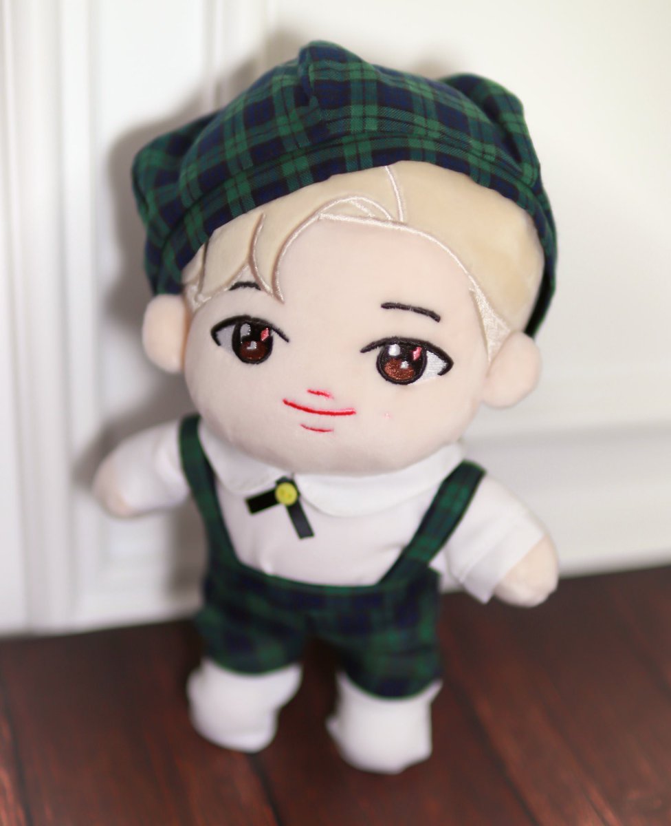 starkookchim's tweet photo. 🌟최종샘플제작이 완료되었습니다. 별찌니와 별쭈니는 1차샘플과 큰 차이없이 제작되었습니다😊 별꾹이와 별침이의 의상은 원단수급문제로 좀더 옅은색상, 얇은 원단으로 변경되었습니다. 해외GO수량이 모두 확인되는대로 발주예정입니다. 궁금하신 점은 메일로 문의 부탁드리겠습니다. https://t.co/yJiROmJEki