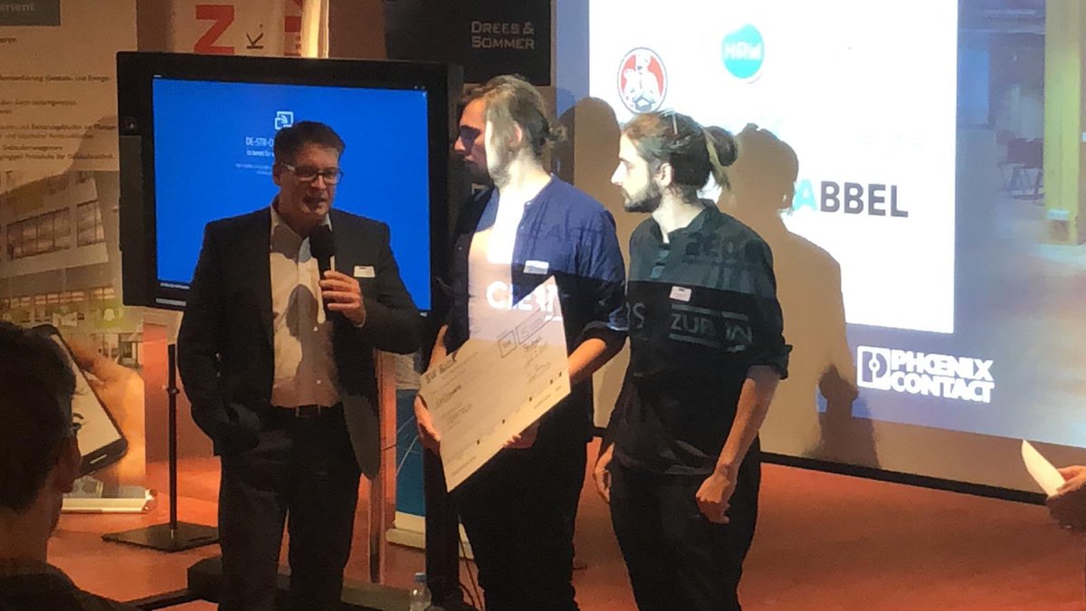 Frank Schröder tweet media