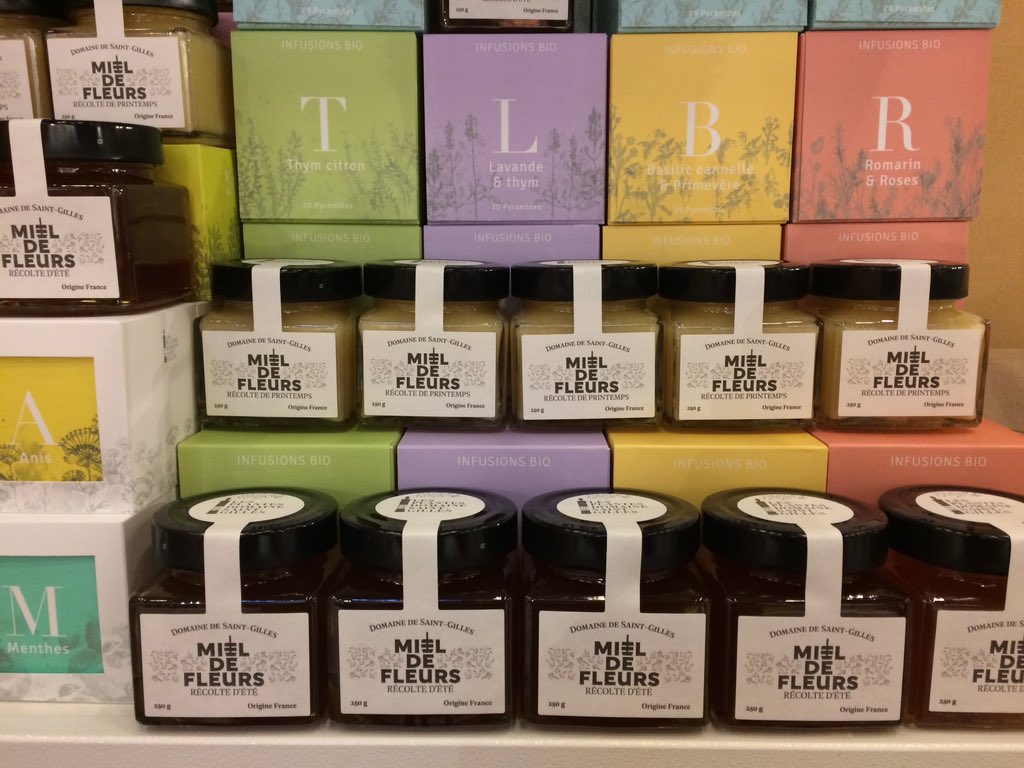 PlantesDSG's tweet photo. Notre miel #bio des Plantes du Domaine de Saint-Gilles présenté pour la première fois aujourd’hui à #GourmetSélection, le salon des professionnels de l’épicerie fine, #ParisPortedeVersailles, Pavillon 5.2, stand A127 jusqu’à demain lundi 23 septembre https://t.co/FBn2IXD0lW