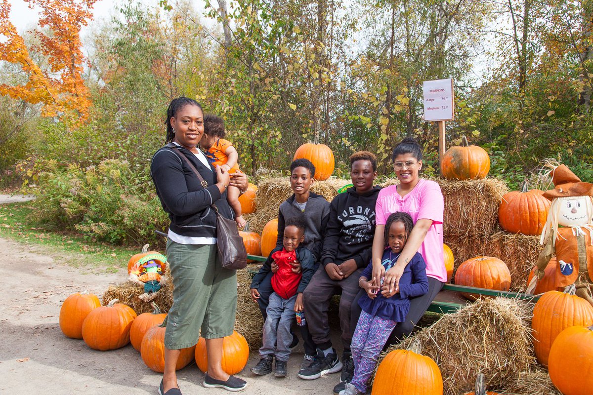 CVC_CA's tweet photo. We're just a few weeks away from really getting into the autumn spirit! Grab your tickets to Terra Cotta's Fall Fest - an event that has something fun for everyone! 🕺 🎉🍂 https://t.co/qDqoxJVLK9 #CVCFallFest https://t.co/5MCMpWvIDZ