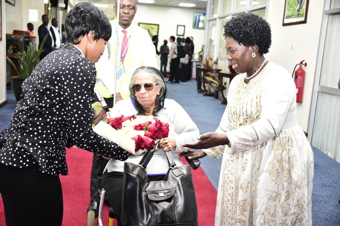 Amanya Peter (@amanyanemz) on Twitter photo #Arrival: Speaker <a href="/RebeccaKadagaUG/">Rebecca Alitwala Kadaga</a> welcomes the Speaker of the House of Assembly of Dominica; an Island in the Caribbean.
#64CPC2019
<a href="/newvisionwire/">The New Vision</a> <a href="/DailyMonitor/">Daily Monitor</a> <a href="/ntvuganda/">NTV UGANDA</a> <a href="/nbstv/">NBS Television</a> #Arrival: Speaker <a href="/RebeccaKadagaUG/">Rebecca Alitwala Kadaga</a> welcomes the Speaker of the House of Assembly of Dominica; an Island in the Caribbean.
#64CPC2019
<a href="/newvisionwire/">The New Vision</a> <a href="/DailyMonitor/">Daily Monitor</a> <a href="/ntvuganda/">NTV UGANDA</a> <a href="/nbstv/">NBS Television</a>