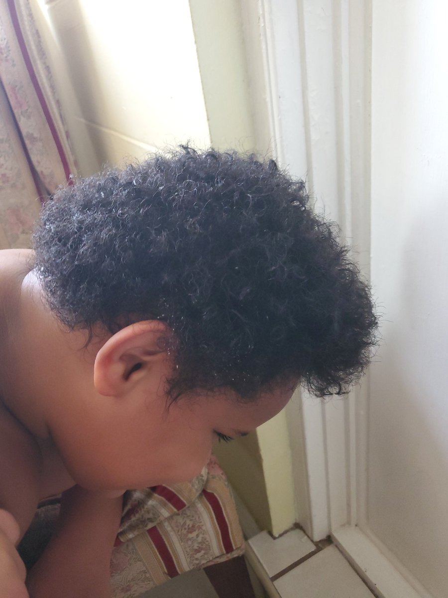 PigmentsnPixels's tweet image. Day 3 of Sawyer&apos;s #Devacurl journey. I see slight differences when his curls are styled with their products as opposed to Cantu. Light try pattern beauty for him, too. 
Aevas hair is currently blown out so her wash day will be Wednesday