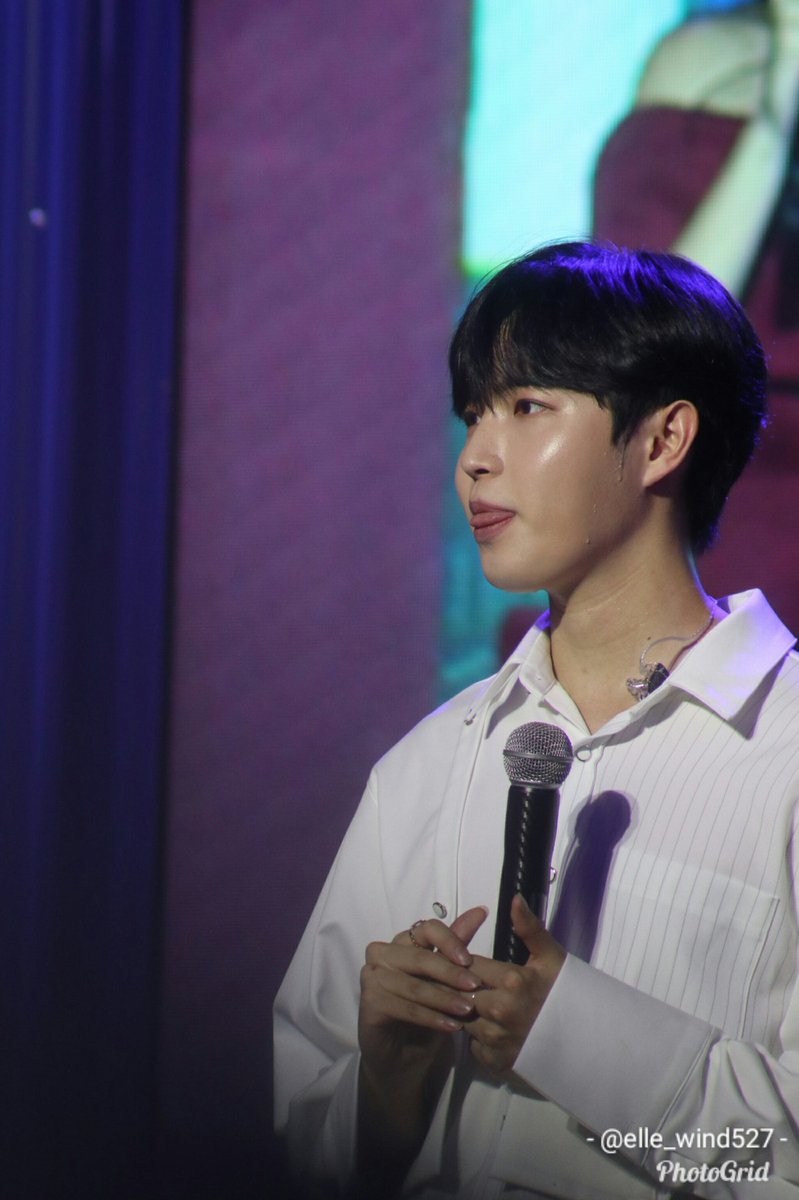 thichx_p's tweet photo. โคฟเป็นบ้านไซต์ ไม่แต่งรูปใดๆ เพราะแต่งไม่เป็น 555555
#KIMJAEHWAN #김재환
#SeoulStreetFestivalTH https://t.co/KOFbhIK7tb
