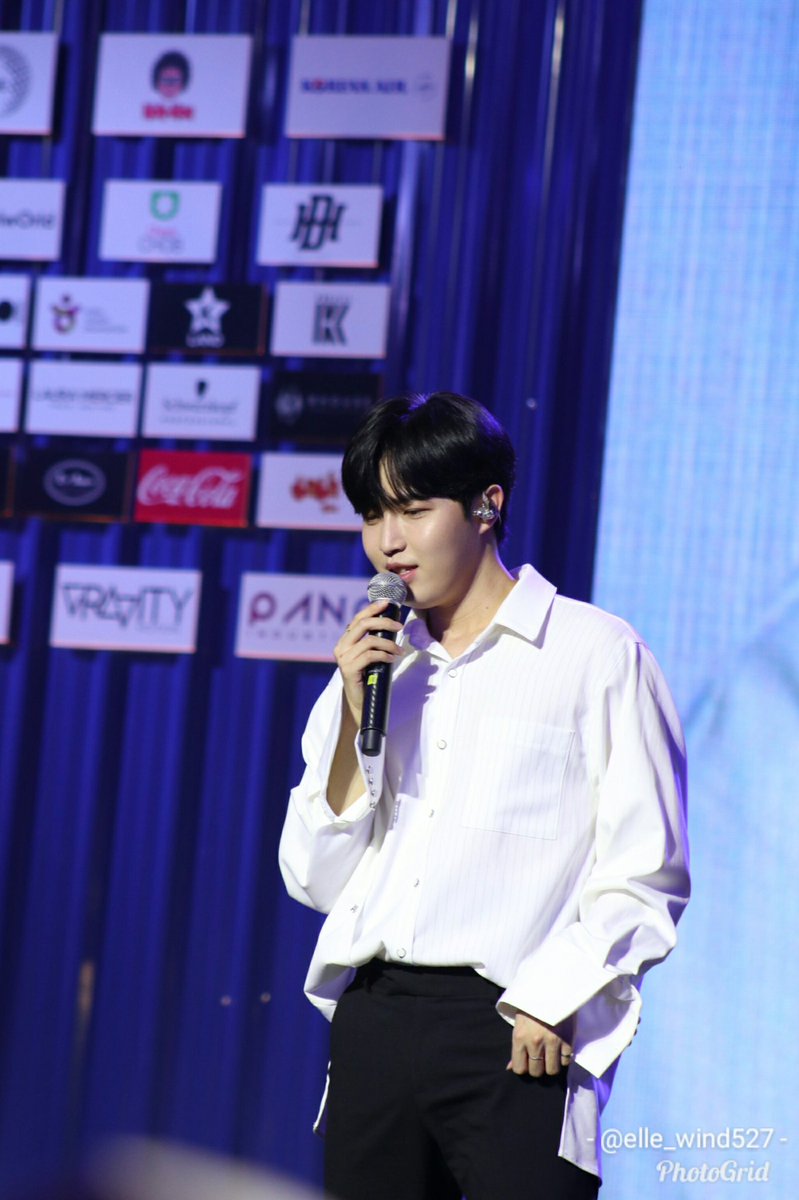 thichx_p's tweet photo. โคฟเป็นบ้านไซต์ ไม่แต่งรูปใดๆ เพราะแต่งไม่เป็น 555555
#KIMJAEHWAN #김재환
#SeoulStreetFestivalTH https://t.co/KOFbhIK7tb