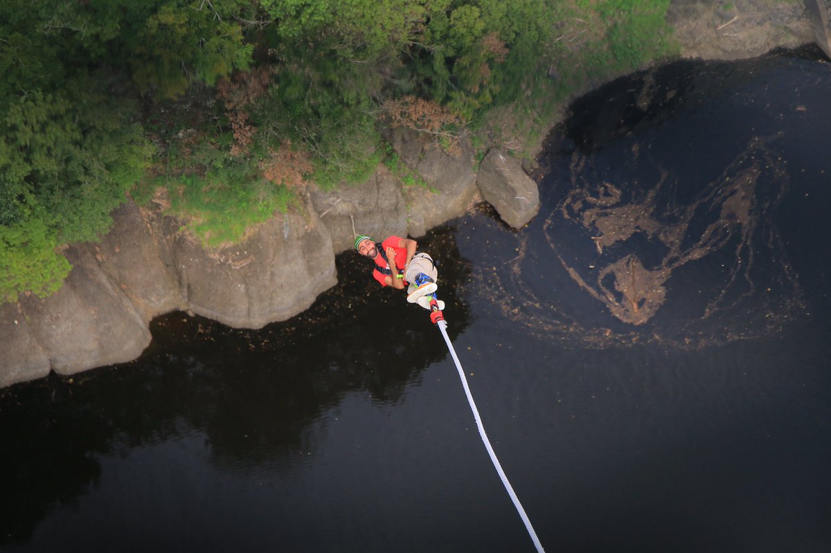 JugeeDeeG's tweet photo. Those who don't jump will never fly... https://t.co/eN2FlcuIcY