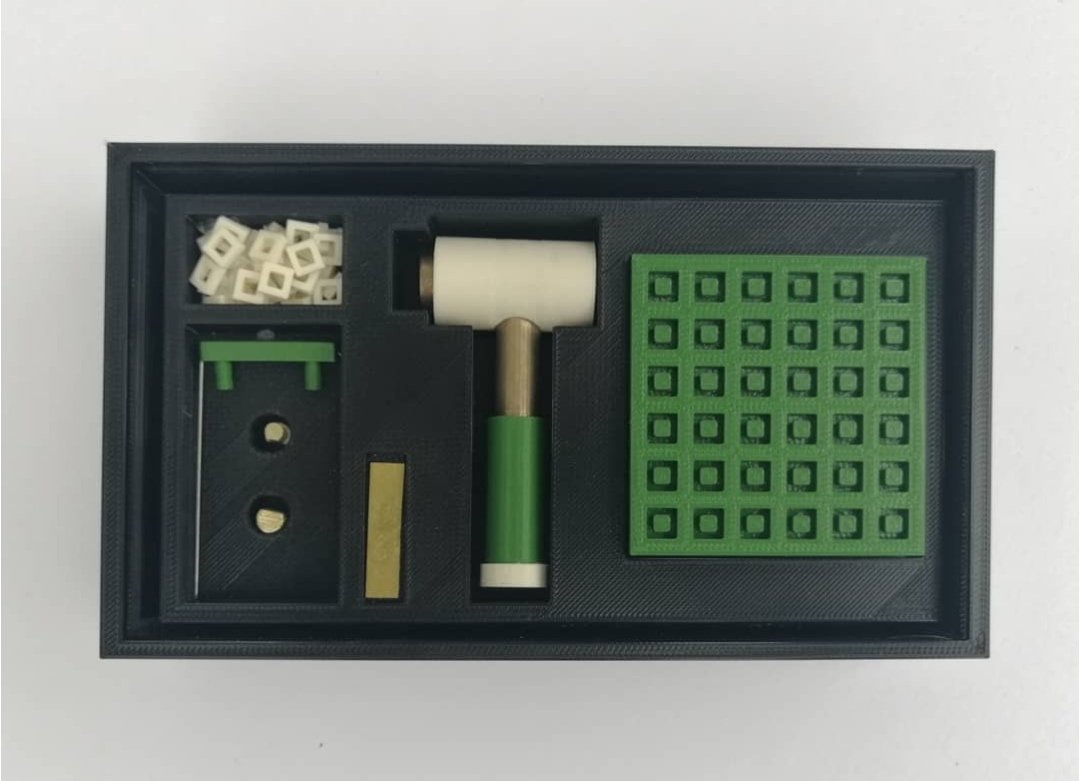 kathlibbert's tweet photo. Introducing our Bradford Boy selected for our New Grad Exhibition, William Sharp, with his Bauhaus inspired kit celebrating the centenary year of the Bauhaus movement. If you are in the area this weekend for #saltairefestival be sure to drop by to catch the exhibition! https://t.co/CNWvws5o6K