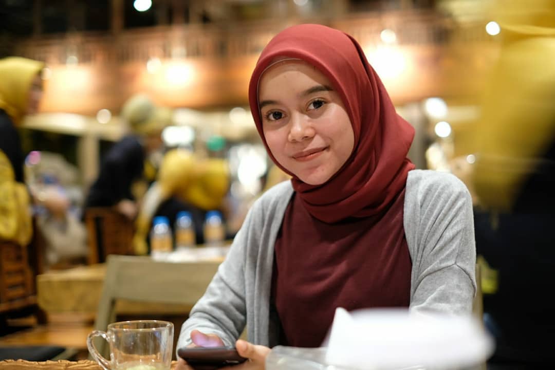 Sehat selalu yah kesayangan.. 😇😇

Semoga dimudahkan segala urusan nya..
Aamiin ya Rabb.. 🙏🙏
#LestyDiSemarakIndosiarKarawang