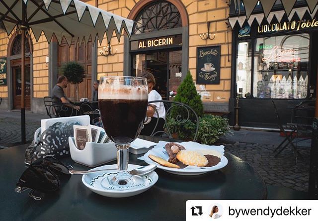 Un goloso #Repost
📷@bywendydekker
•
•
13.09.2019 | Un bicerin per favore

Bicerin is a traditional hot drink native to Turin, Italy, made of espresso, drinking chocolate and milk served layered in a small chalice.
-
-
-
#teamcanon #canoneosrp #24105mmf4l #torino #torinocentr…