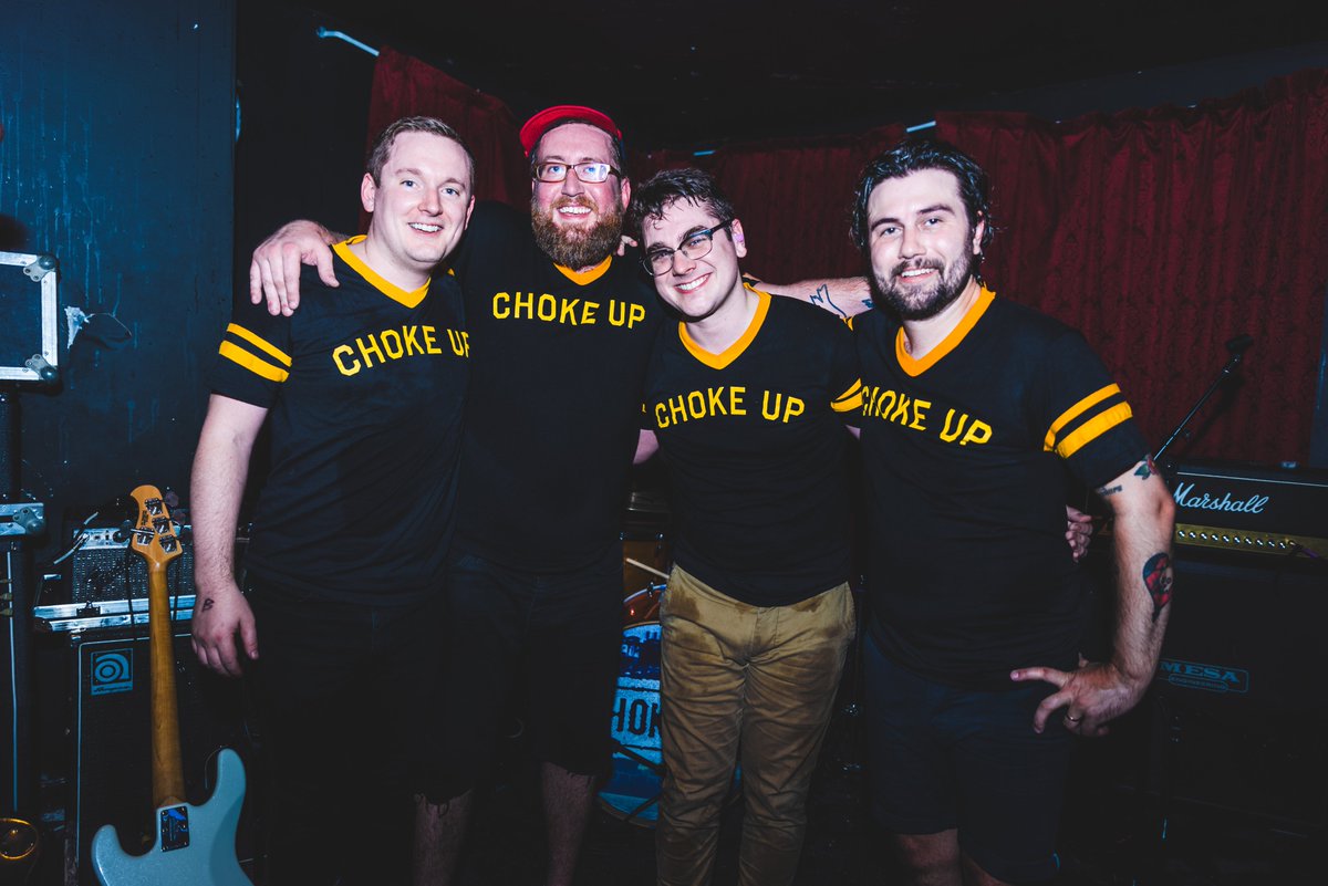 my body hurts. 

#listentochokeup 

<a href="/Choke_Up/">Choke Up</a> 

📸 Adam Parshall