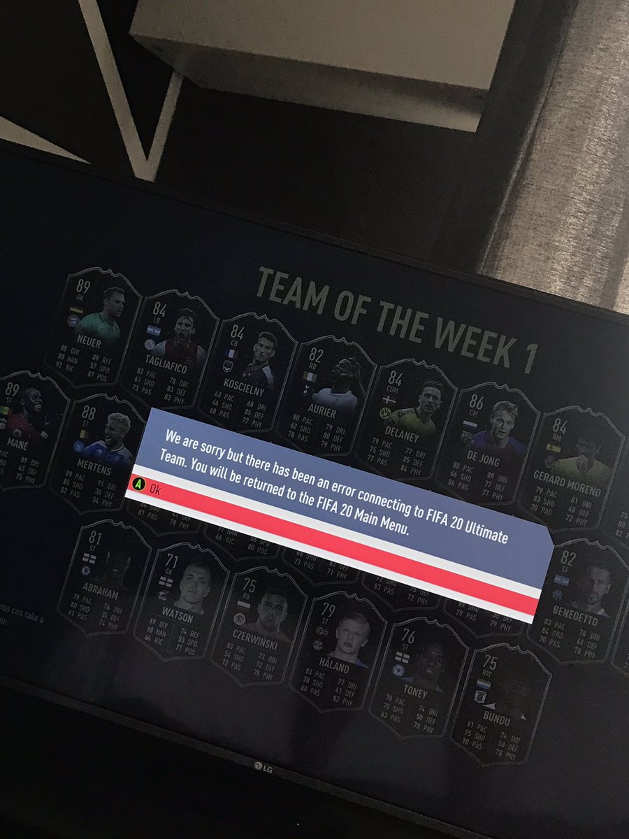 NathanStaplet15's tweet photo. @EAHelp I’m constantly getting this when I try and load up ultimate team if you could help the would be great🤗 https://t.co/gbn8xf75Mc