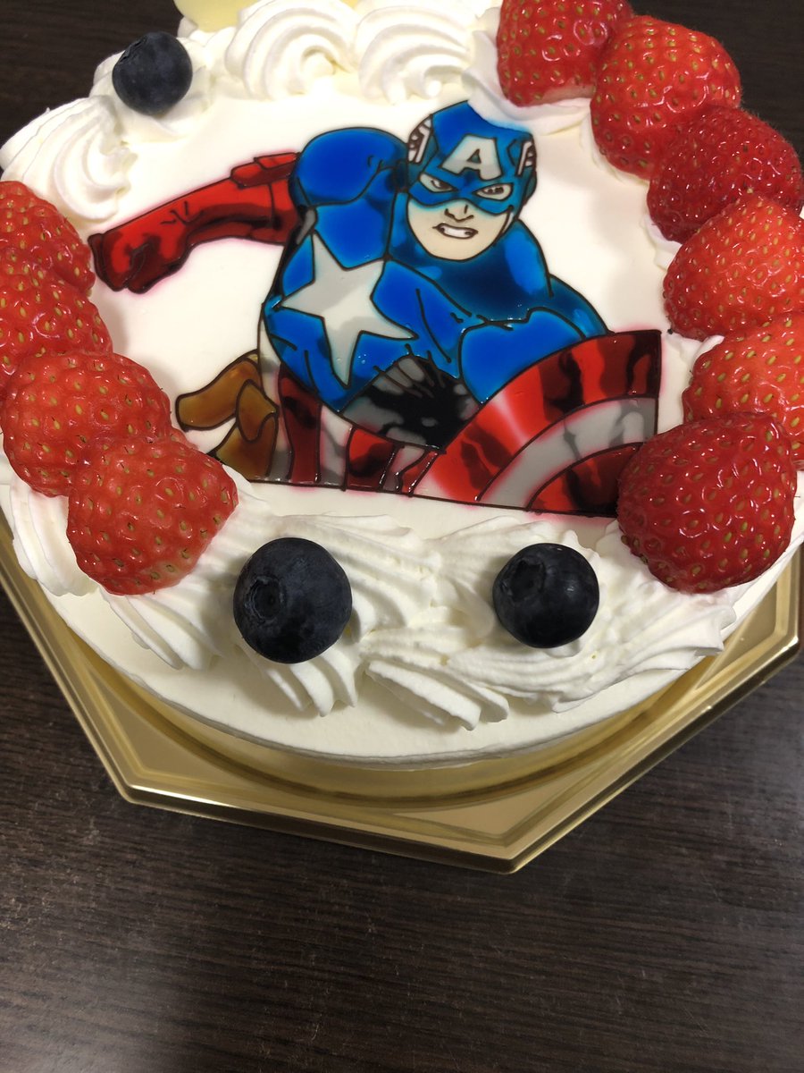Exo 7 りょろや Twitterissa ファーうれしいぃぃぃ キャプテンアメリカ バースデーケーキ