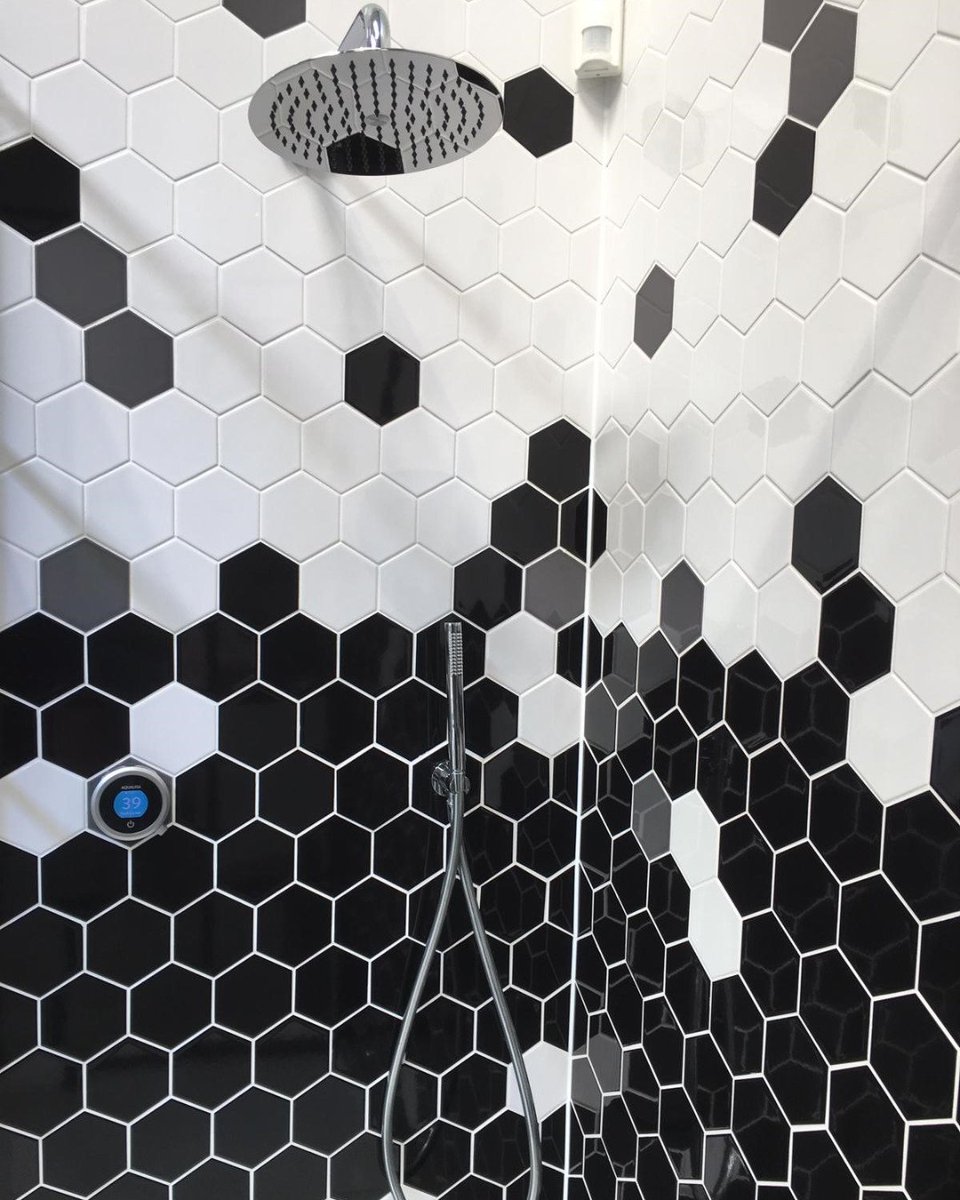 AqualisaShowers's tweet image. Check out this ultra-modern design in the Rayleigh branch of @connectplumb featuring the Q! 😍
#Aqualisa #AqualisaShowers #ShowroomShowOff #BathroomInspo #InTheQ
