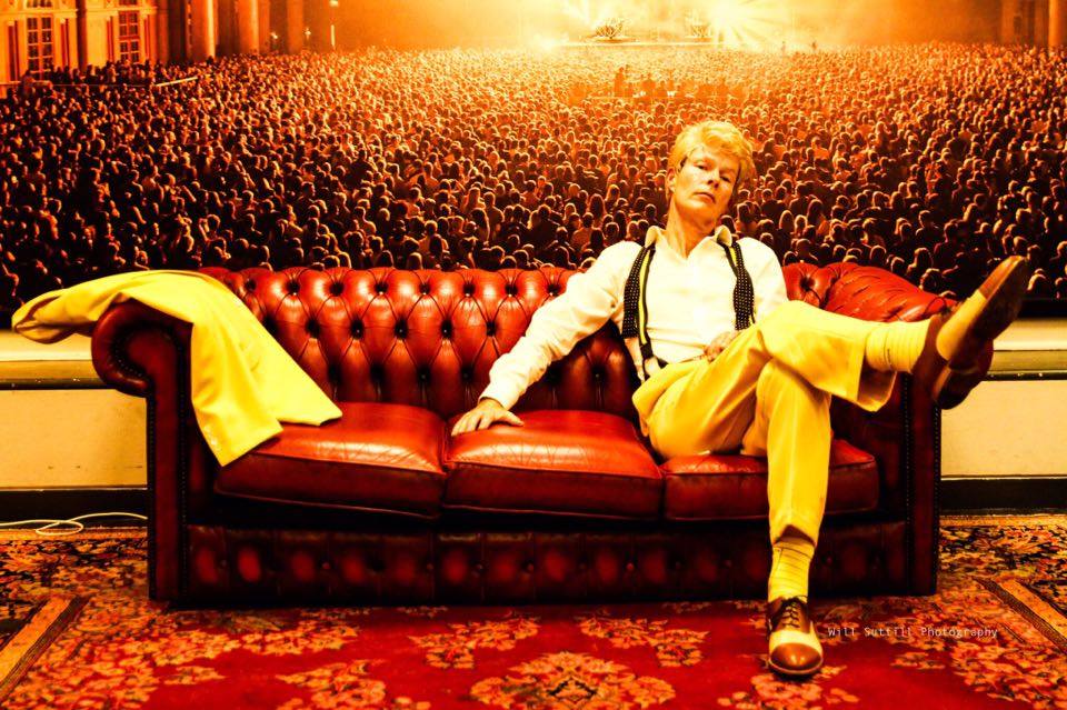 HertfordCornExchange (@hertscornexchg) on Twitter photo #Hertford David Bowie lovers. Join <a href="/absolutebowie/">Absolute Bowie</a>
here on Friday 20 December.
"Lovingly crafted Bowie show" NME
Tickets->> bit.ly/AbBowieHerford…
Pic: Will Suttill
#ChristmasParty #Bowieforever #AbsoluteBowie #Herts #Hertford David Bowie lovers. Join <a href="/absolutebowie/">Absolute Bowie</a>
here on Friday 20 December.
"Lovingly crafted Bowie show" NME
Tickets->> bit.ly/AbBowieHerford…
Pic: Will Suttill
#ChristmasParty #Bowieforever #AbsoluteBowie #Herts