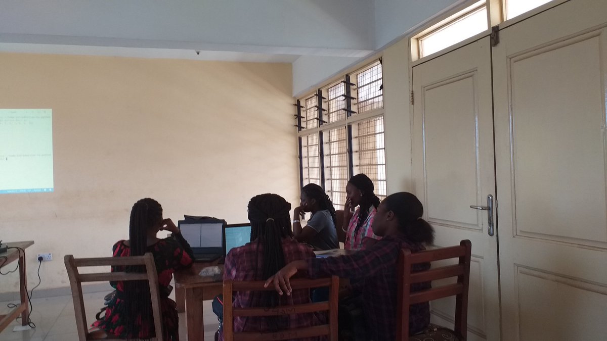 PyLadies_Kumasi's tweet image. Today we're learning about loops. We are learning how to use the range function to print a range of numbers or items. #BuildProjectsIn5Weeks #PyLadies #womenwhocodeinpython #PyLadieskumasi